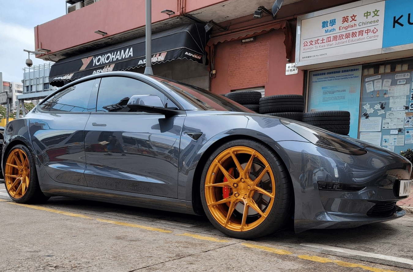 TESLA MODEL 3 BC EH181