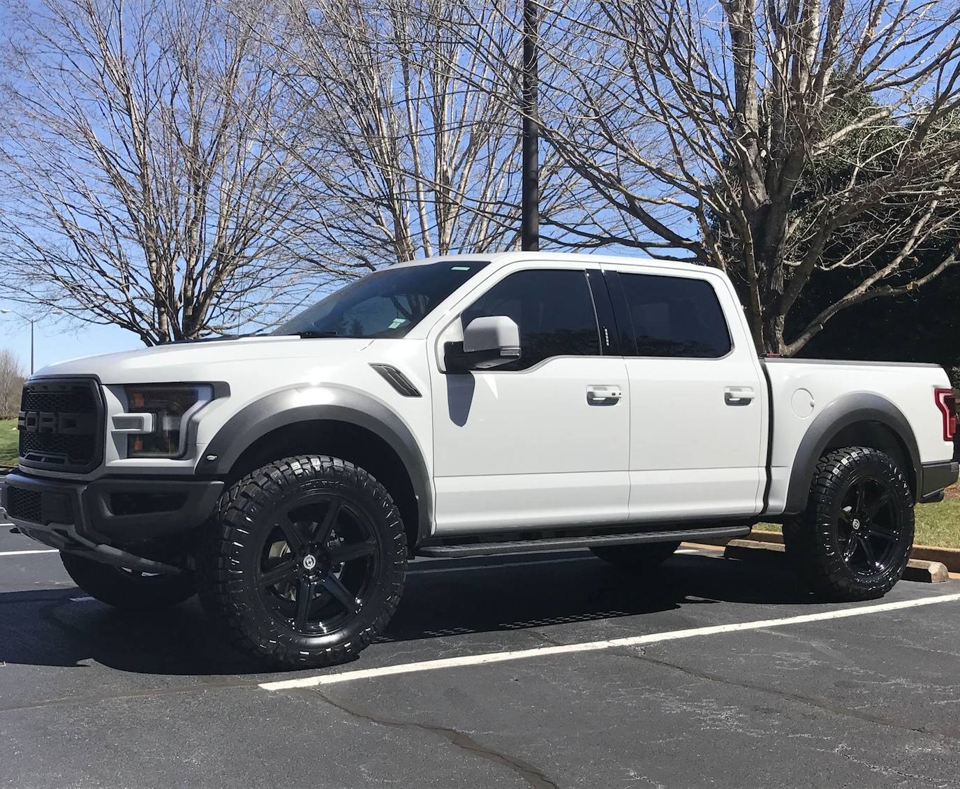 Ford Raptor White With Black Rims