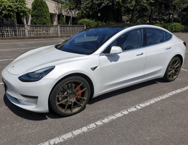TESLA MODEL 3 SIGNATURE SV502