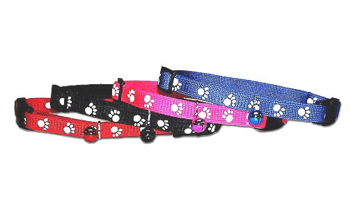 Reflective Paw Print Cat Collar