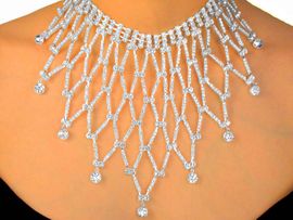 <BR>                    LEAD AND NICKEL FREE <BR> W9791NE - EXQUISITE AUSTRIAN CRYSTAL<br>                 NECKLACE & EARRING SET<br>                YOUR LOW PRICE IS $82.50