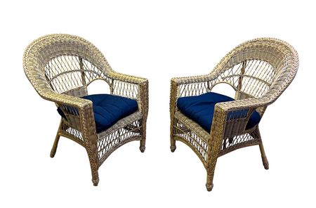Cape Cod Outdoor Wicker Chairs Set of 2 In Natural Finish