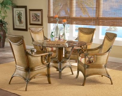Clearwater Rattan Dining Set of 5 - 48" Round Table