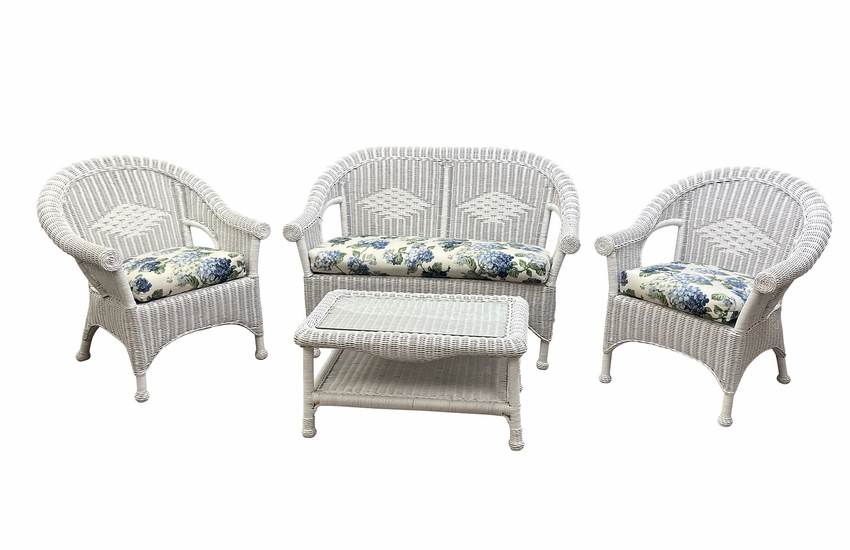 Diamond Wicker Set of 4 2 Chairs, Loveseat, Coffee Table