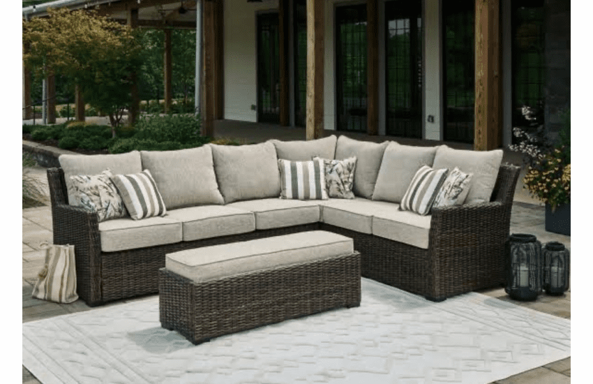 Island Way Outdoor Wicker Sectional