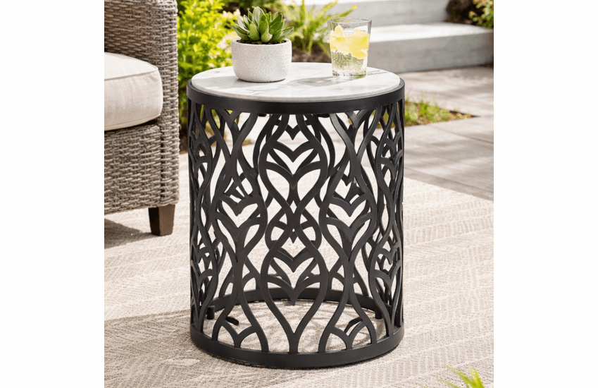 Lane Venture Hemingway Islands Round Accent Table