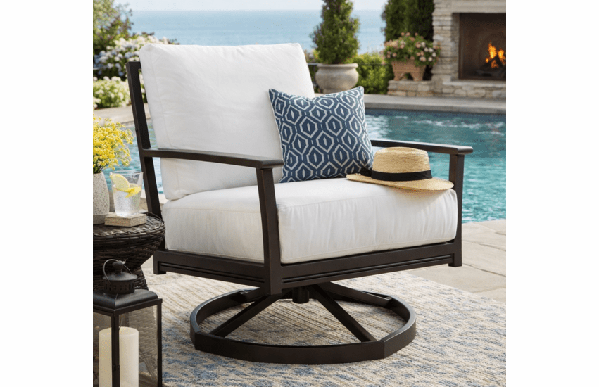 Lane Venture Montana Aluminum Modern Low Back Swivel Lounge Chair