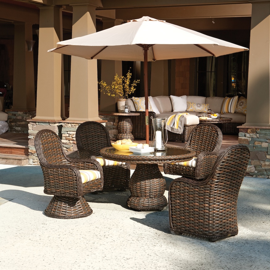 Lane Venture South Hampton Swivel Dining Chair