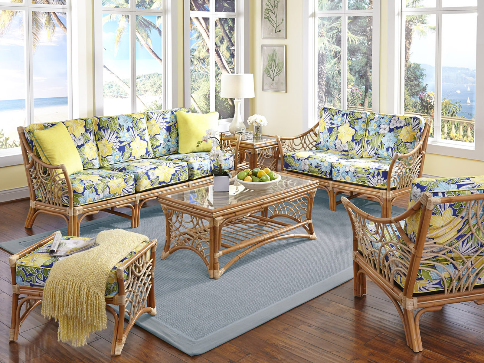 Rattan Loveseat Nassau