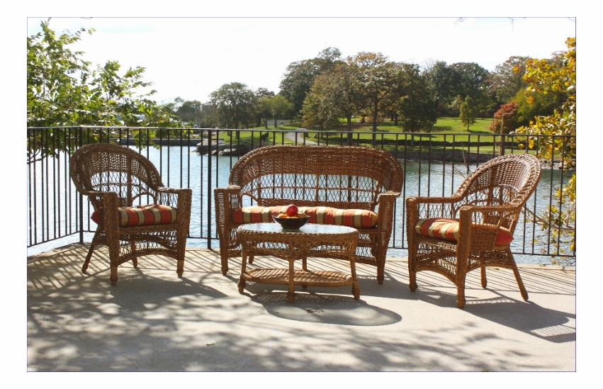 Outdoor Wicker Set Cape Cod Style