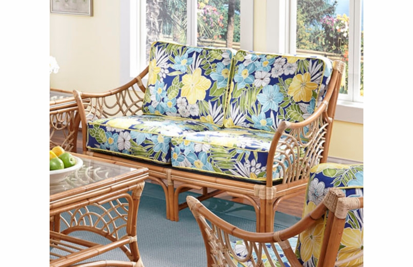 Rattan Loveseat Nassau