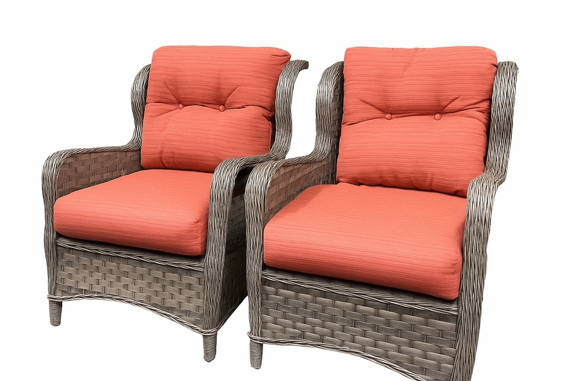 Set of 2 Outdoor Wing Chairs 