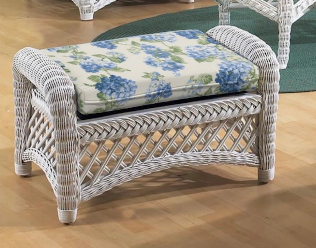 White Wicker Furniture Set of 6 Lanai