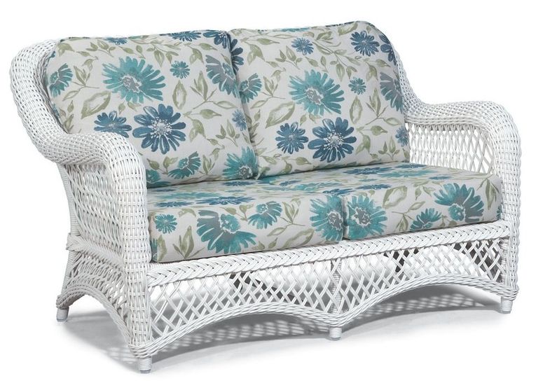 Why Buy Outdoor White Wicker Furniture?