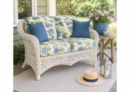 Wicker Loveseat - Lanai White