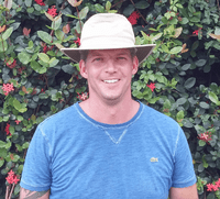 Sun Blocker Hat green underside