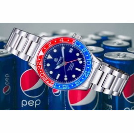 AQUA DIVER GMT AUTOMATIC 40MM SAPPHIRE BEZEL BRACELET DIVER