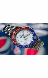 AQUA DIVER GMT AUTOMATIC 40MM SAPPHIRE BEZEL BRACELET DIVER