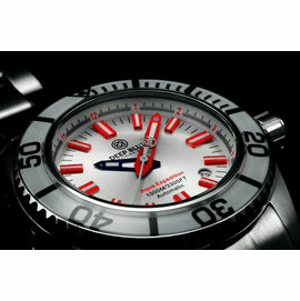 Aqua Expedition Swiss Made-Closeup