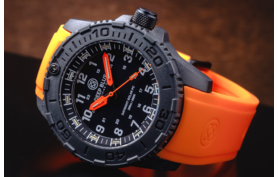 DAYNIGHT 43MM SOLAR TRITIUM POWERED PC TRITIUM DAYNIGHT 43MM DIVER SOLAR POWERED PC TRITIUM WATCHWATCH