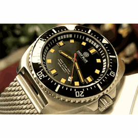 DEEP STAR VINTAGE 1000 SWISS AUTOMATIC DIVER   