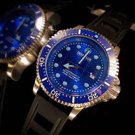 JUGGERNAUT IV SWISS AUTOMATIC  DIVER RARE BLUE DIAL BLUE ,SECOND HAND , ONE OF A KIND