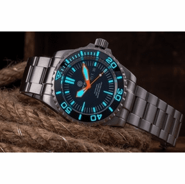 MASTER 2000 DAY DATE SWISS AUTOMATIC MOVEMENT 