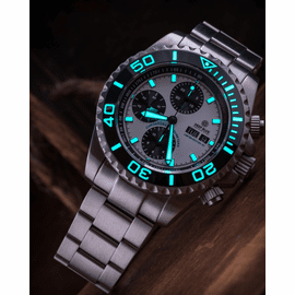 MASTER CHRONOGRAPH 15 YEAR ANNIVERSARY LIMITED EDITION AUTOMATIC VALJOUX 7750