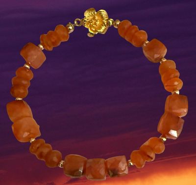 Carnelian and Gold bracelet