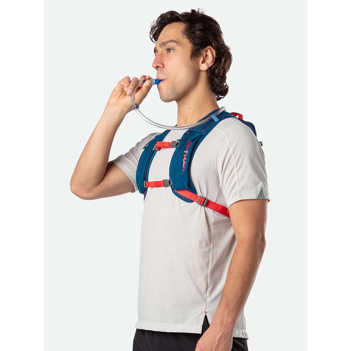 Nathan Unisex Crossover 5 Liter Hydration Pack The Warming Store