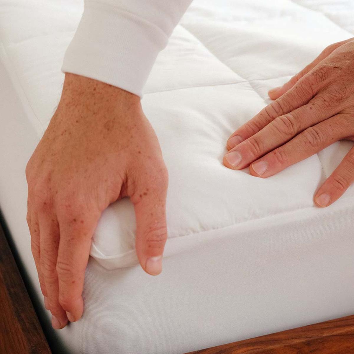 Slumber Cloud® Outlast Core Mattress Pad, White CalKing The Warming Store