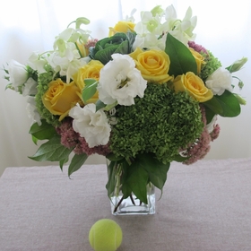 Lisianthus & Roses Lisianthus & Roses