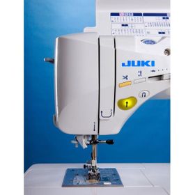 JUKI HLZ-F400 Sewing & Quilter