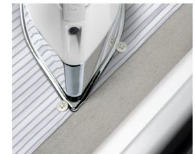 Singer Brand Steam Iron