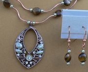 Double Stand Tiger-Eye Flat Round Bead Teardrop Necklace With Earrings