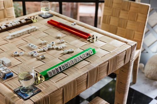Andy Game Table