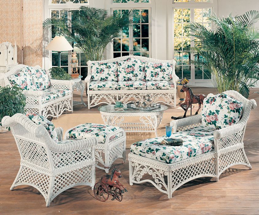 Gazebo Wicker Furniture Set