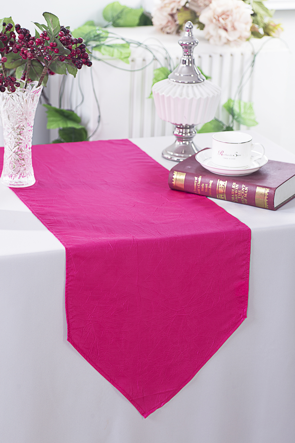 Fuchsia Crushed Crinkle Taffeta Table Runners