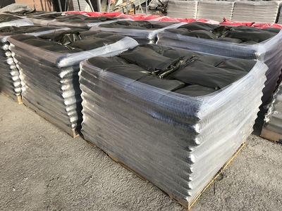 Cactus Sandbags Pallet