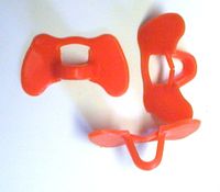 Clip-On Pinless Blinders  100