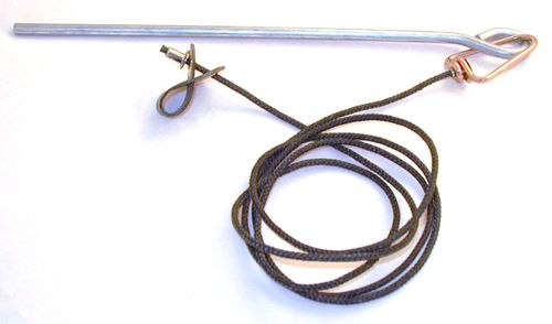 Short neoprene COCK hitch on nylon cord with metal swivel & stake (EACH)