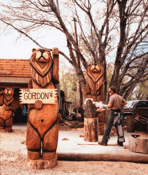 Custom Chainsaw Carvings" title="Custom Chainsaw Carvings