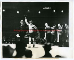 1930 Boxing JUSTO SUAREZ Defeats LOUIS KID KAPLAN Vintage Photograph MSG, NY