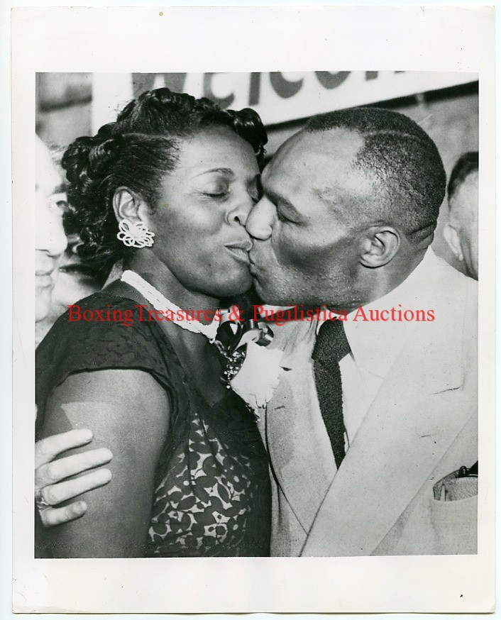 1951 Boxing JERSEY JOE WALCOTT Vintage Photograph CAMDEN, NJ New Champion WIFE