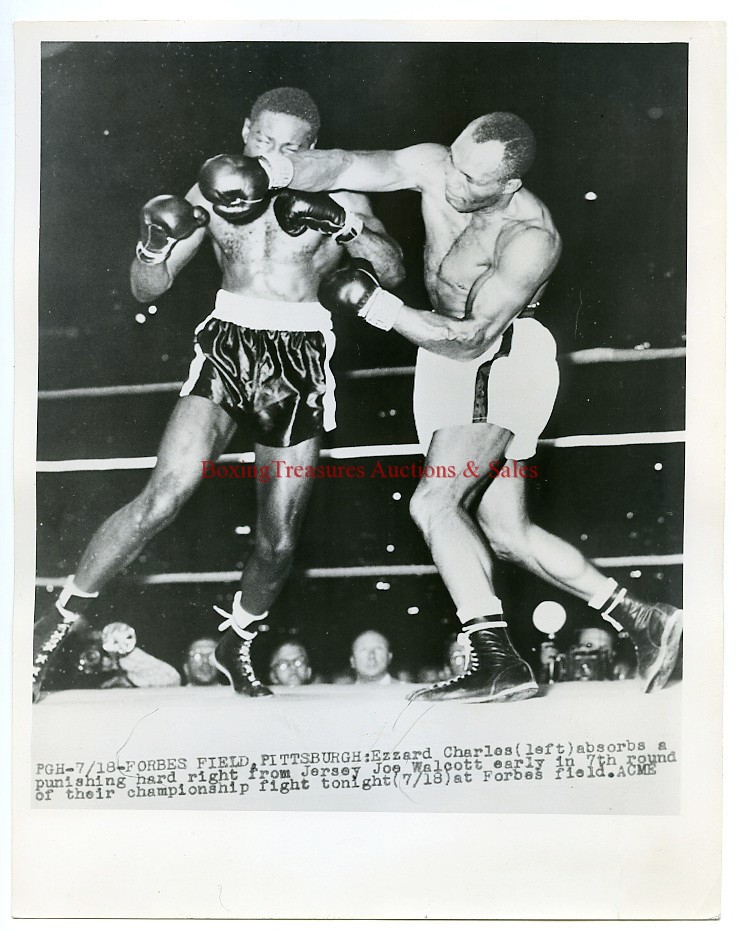 1951 EZZARD CHARLES vs JERSEY JOE WALCOTT III Vintage Boxing Photo