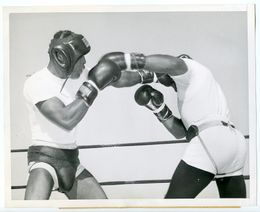 1952 Boxing JERSEY JOE WALCOTT & OAKLAND BILLY SMITH Vintage Photograph SPARRING