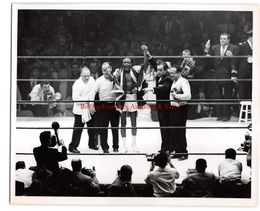 1953 Boxing KID GAVILAN defeats JOHNNY BRATTON Vintage Photograph CHICAGO, IL