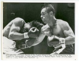 1955 Boxing RAMON FUENTES vs GIL TURNER Vintage Photograph MSG, NEW YORK