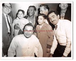 1957 Boxing KID GAVILAN & DESI ARNEZ Vintage Photograph DESI JR. and YAMIL CHADE
