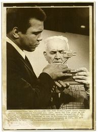 1973 MUHAMMAD ALI & JAMES J. BRADDOCK Vintage Boxing Photograph 